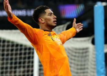 Real Madrid fica atrás por duas vezes, mas vence o Manchester City de virada