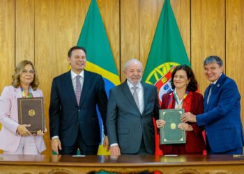 Vacina da dengue: Lula anuncia imunização no SUS e produção nacional em 2026