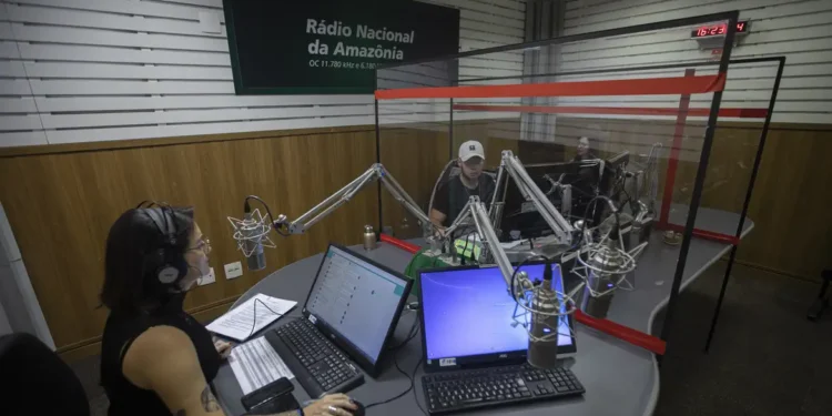 Dia do Rádio: veículo é fundamental no combate às mudanças climáticas