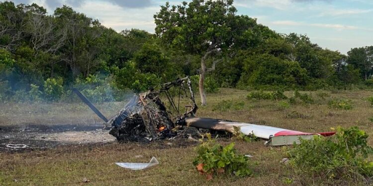Queda de avião na Bahia: o que se sabe sobre o acidente que matou empresário e feriu bioquímico
