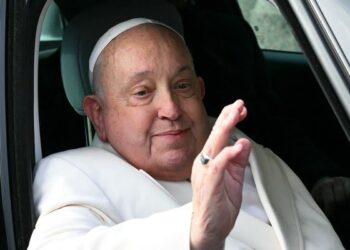 Papa Francisco teve noite tranquila e está repousando, diz Vaticano
