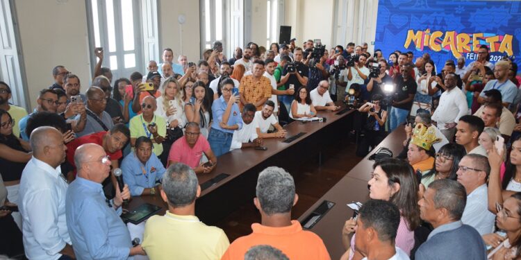 Micareta 2025 é lançada com grandes atrações, homenagem a Juraci Dórea e referência aos 40 anos do axé