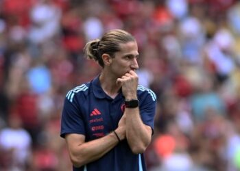 Flamengo empata com o Fluminense e é campeão carioca