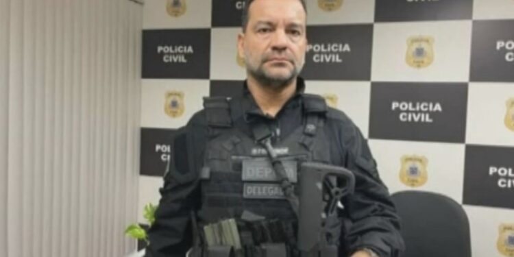 Delegado da Polícia Civil é investigado por envolvimento em desvio de fuzis apreendidos na Bahia