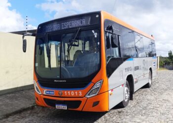 Entra em operação novo ônibus climatizado da empresa São João para atender ao bairro Nova Esperança