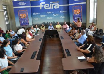 José Ronaldo empossa membros do Conselho do Direito da Criança e do Adolescente