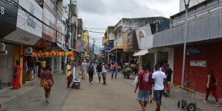 Durante Micareta, lojas do centro abrirão apenas 6ª; shopping e bairros funcionarão