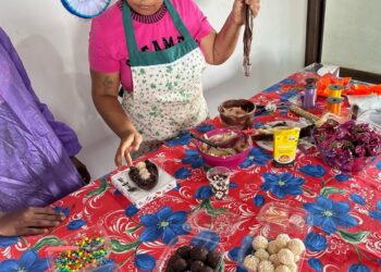 Abrigo Raul Freire promove oficina de ovos de Páscoa para adolescentes em situação de vulnerabilidade
