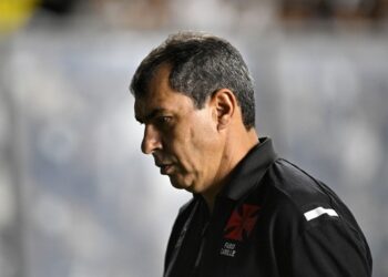 Fábio Carille é demitido do Vasco