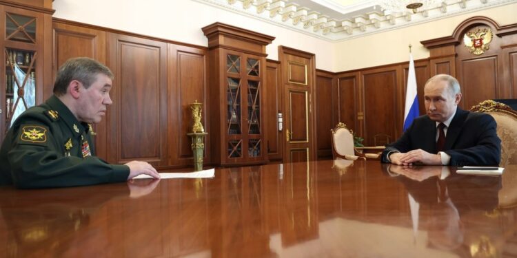 Presidente russo Vladimir Putin declara ‘trégua de Páscoa’ na guerra contra a Ucrânia