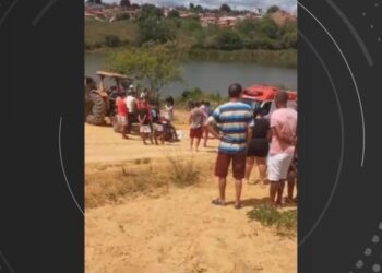 Homem morre após ser atropelado por trator desgovernado na Bahia