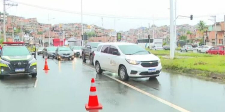 Idoso é morto a tiros a caminho do trabalho durante tentativa de assalto em Salvador