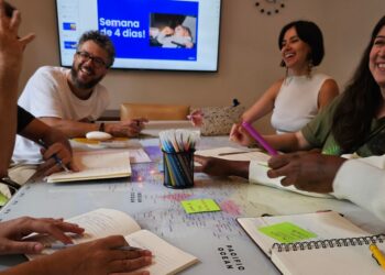 Semana de 4 dias: as percepções dos chefes e funcionários, 1 ano após a redução da jornada