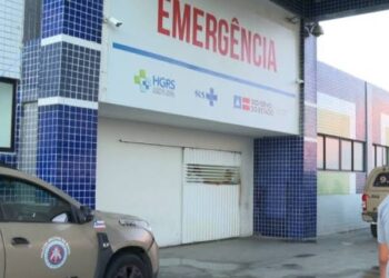 Estudante morre após ser atingida por bala perdida durante confronto entre PMs e suspeitos em Salvador