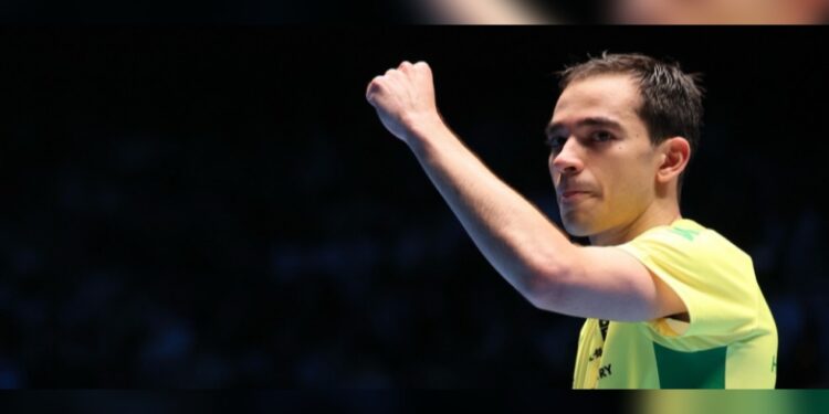 Calderano derrota líder do ranking e é campeão da Copa do Mundo de tênis de mesa