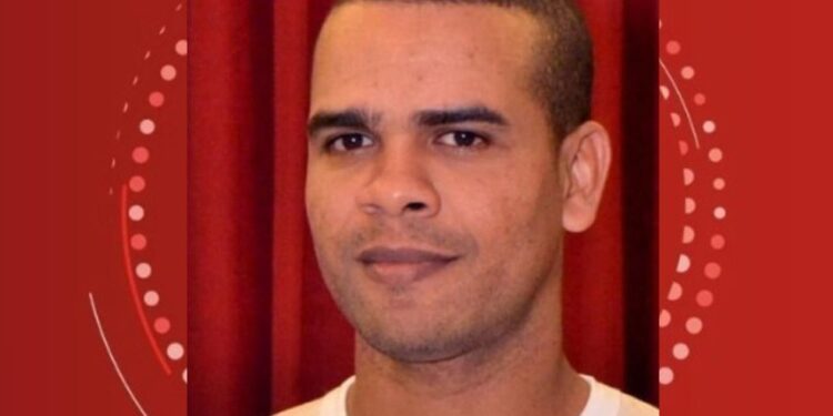 Policial militar é preso suspeito de matar três homens a tiros dentro de carro em Salvador