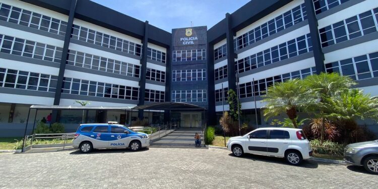 Adolescente de 15 anos é encontrada morta, com marcas de tiros, na Bahia