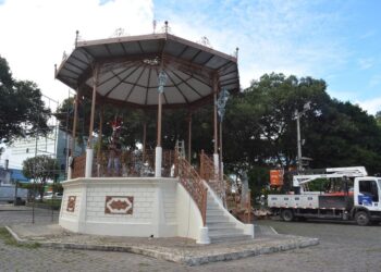 Homem é assassinado e tem partes do corpo queimadas na segunda maior cidade da Bahia