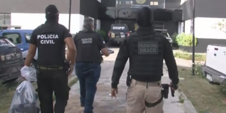 Dezessete suspeitos são presos por tráfico de armas, munições e drogas na Bahia; R$ 84 milhões foram bloqueados