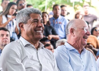 ”Um dos melhores momentos da minha vida”, diz Zé Ronaldo após Jerônimo Rodrigues anunciar obra em Feira de Santana