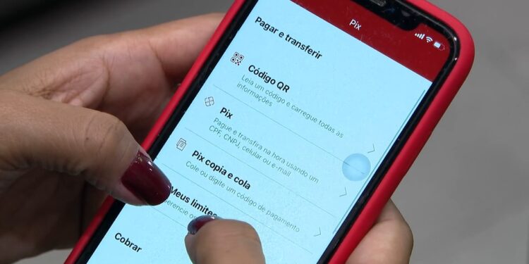 Recusa em devolver PIX recebido por engano pode levar à prisão e pagamento de multa; aconteceu com você? Saiba o que fazer