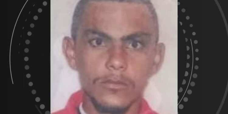 Cabo de aço rompe e homem morre após cair em buraco de garimpo ilegal no norte da Bahia