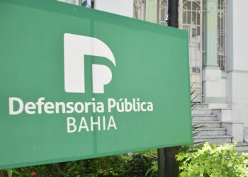 Defensoria Pública da Bahia abre 83 vagas para estudantes de direito; salários chegam a R$ 1.030