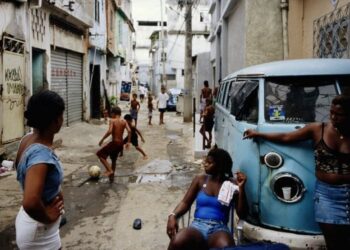 Brasil registra média de 60 jovens assassinados por dia; 312 mil morreram na última década