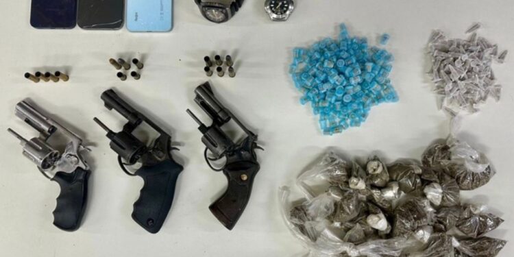 Três homens morrem após troca de tiros com policiais militares no bairro do Curuzu, em Salvador