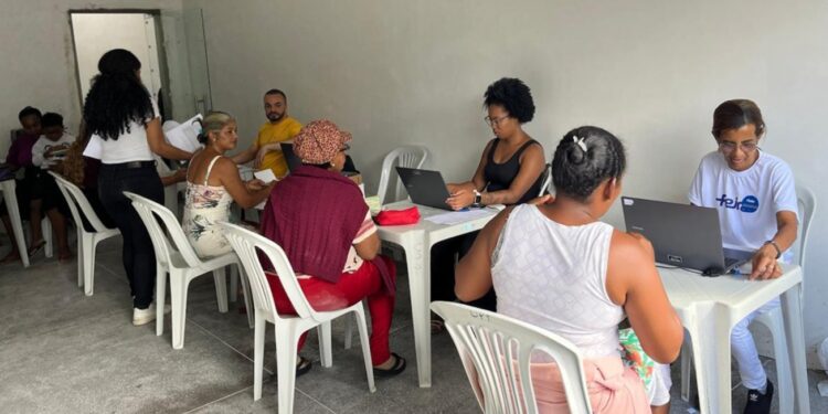 Mutirão do CadÚnico atende 130 famílias no distrito da Matinha