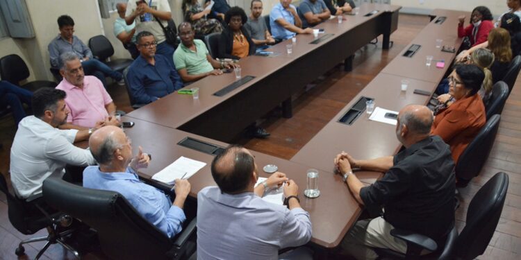 Membros do Conselho de Desenvolvimento Rural tomam posse e elegem dirigentes