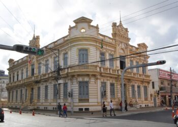 Repartições municipais fecham nesta 5ª e reabrem após São João