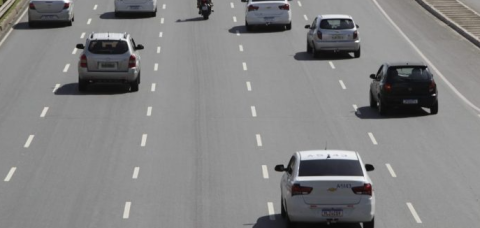 Veículos com placas de finais 7 e 8 têm desconto de 8% no IPVA