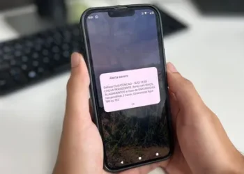 Alerta da Defesa Civil: Entenda a mensagem que assustou o Brasil