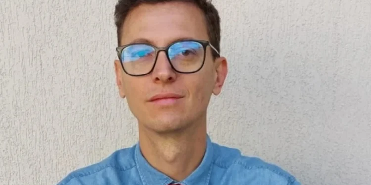 Procurador mata esposa e filho de 2 meses em condomínio de luxo