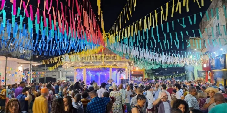 Governo da Bahia decreta ponto facultativo no São João; veja detalhes