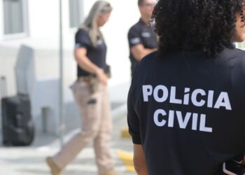 Suspeito de chefiar facção criminosa é preso em destino turístico na Bahia; homem é investigado por 15 homicídios