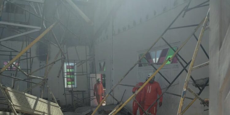 Desabamento de teto de igreja no sudoeste da Bahia deixa 14 feridos