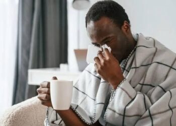 Frio e chuva aumentam riscos de doenças respiratórias e exigem atenção redobrada à saúde, alerta pneumologista da União Médica