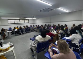 Profissionais da saúde mental iniciam curso de capacitação para aprimorar a assistência