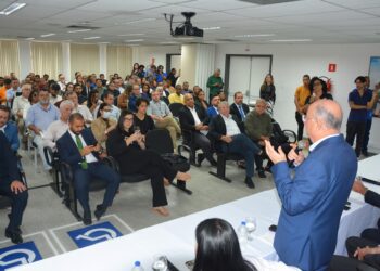 Feira de Santana pode solucionar problema de lixões em municípios da região