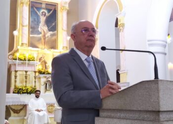 Prefeito José Ronaldo comemora 74 anos com missa em ação de graças