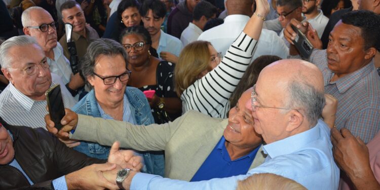 Prefeito José Ronaldo celebra aniversário: “Gratidão a Deus e por tantos amigos”
