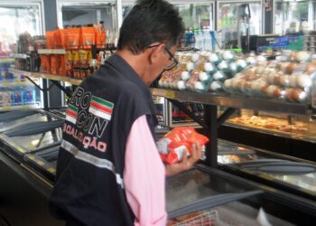 Consumidor deve estar atento ao prazo de validade e condições de embalagem de produtos