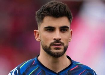 Vitória oficializa chegada do meia português Rúben Ismael