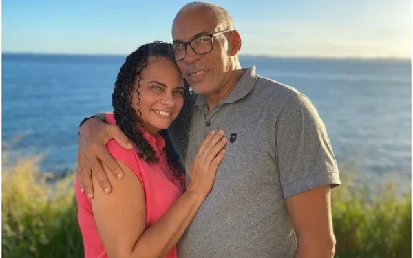 Pastora é baleada na cabeça dentro de carro em Salvador