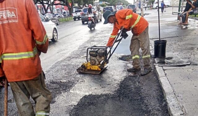 SOMA intensifica serviços de manutenção da pavimentação de ruas e avenidas