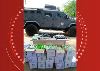 Operação apreende dois fuzis e 891 frascos de lança-perfumes em Salvador