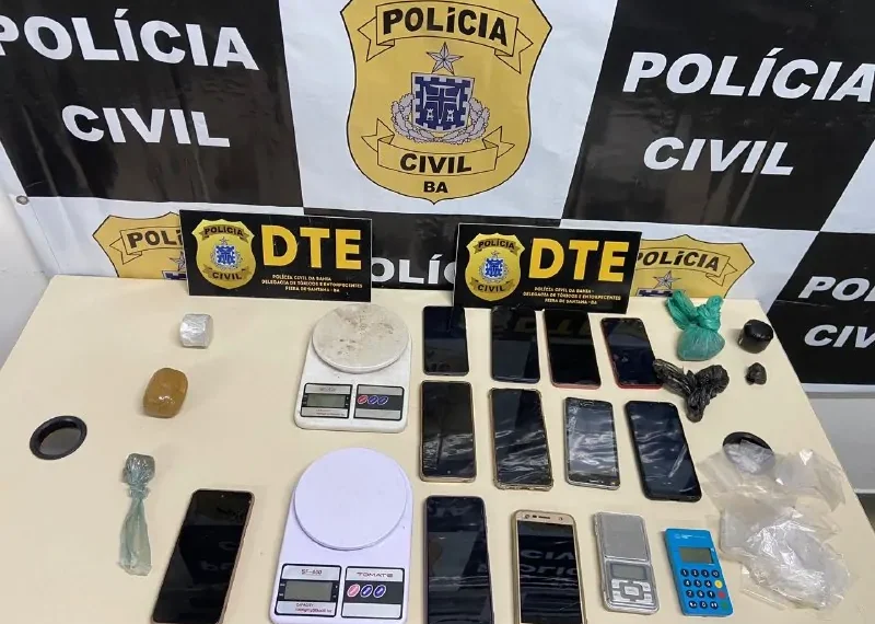 Polícia Civil prende duas mulheres em flagrante por tráfico de drogas em Feira de Santana