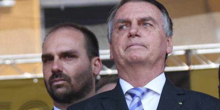 Empresariado manda recado ao Centrão de que está irritado e quer distância de Bolsonaro